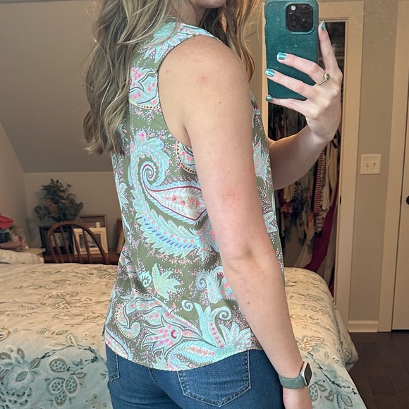 AEO paisley button up tank - Picture 3 of 8